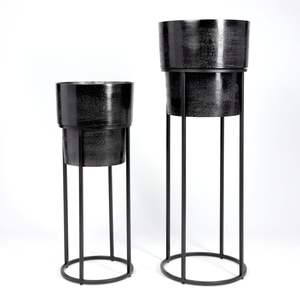 Jardinières en métal de qualité supérieure pour un jardinage intérieur élégant, offrant une finition raffinée et une durabilité longue durée - Product Image 4