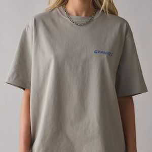 เสื้อยืดคอกลมแขนสั้นทรงโอเวอร์ไซส์ผ้าเจอร์ซีย์พิมพ์ลายตัวอักษรผ้าฝ้ายสำหรับผู้หญิง - Product Image 2