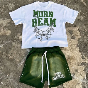 Ensemble T-shirt blanc respirant en polyester/coton et short rouge pour homme, col rond, style streetwear, tenue décontractée d'été - Product Image 3