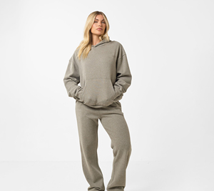 Chándal de Invierno de Algodón de Alta Calidad a Precio Económico para Mujer en Color Sólido con Opción de Logotipo Personalizable - Product Image 1