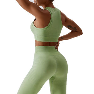 Ensemble de yoga personnalisé de qualité supérieure pour adultes, respirant, en spandex et polyester, pour femmes, vêtements de sport, ensemble de yoga écologique - Product Image 3