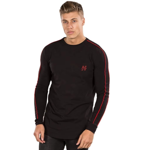 เสื้อยืดผู้ชายคุณภาพสูง 250 กรัม ผ้าฝ้าย 100% สีดำ แฟชั่นลำลอง รับออกแบบโลโก้ OEM เสื้อยืดผู้ชายสั่งทำ - Product Image 1