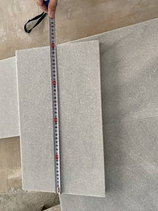 Carreaux de piscine extérieure à jet d'eau calcaire en vente en gros Carreaux de profil à motif de piscine en marbre pour piscine - Product Image 6