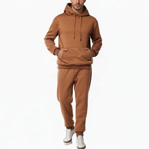 Ensembles de survêtements personnalisés pour hommes en molleton – Sweat à capuche et pantalon de survêtement deux pièces – Prix abordable - Product Image 2