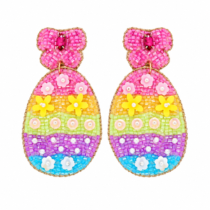 Pendientes colgantes artesanales bordados con flecos geométricos y cuentas negras, turquesa, blancas y mostaza, estilo bohemio. - Product Image 5