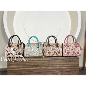 Bolsa de Viaje de Cuero Floral Hecha a Mano, de Gran Capacidad, Precio al por Mayor, Cuero Genuino de Vaca, Bolsa de Viaje Tipo Duffel para Mujer - Product Image 1