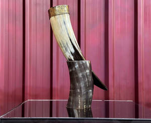 Cornes à boire Viking fabriquées à la main originales Tasse Viking Corne à boire de bière d'inspiration médiévale unique Falak World Export - Product Image 6