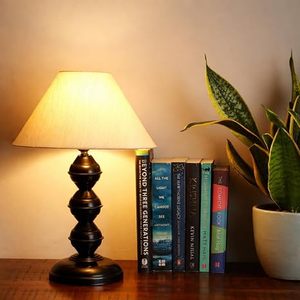 Lampe de table ronde en métal artisanal moderne, lampe de bureau LED avec cordon pour chambre à coucher, salon, décoration intérieure, toutes saisons - Product Image 3