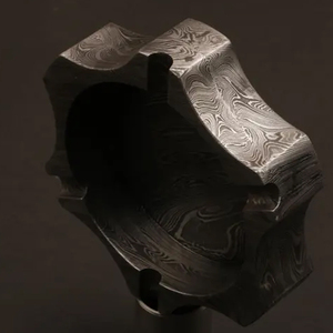 Cendrier élégant en acier Damas, fait main, décoratif, en métal, artisanat unique, accessoire pour fumeurs pour la maison, le bureau et le salon - Product Image 5