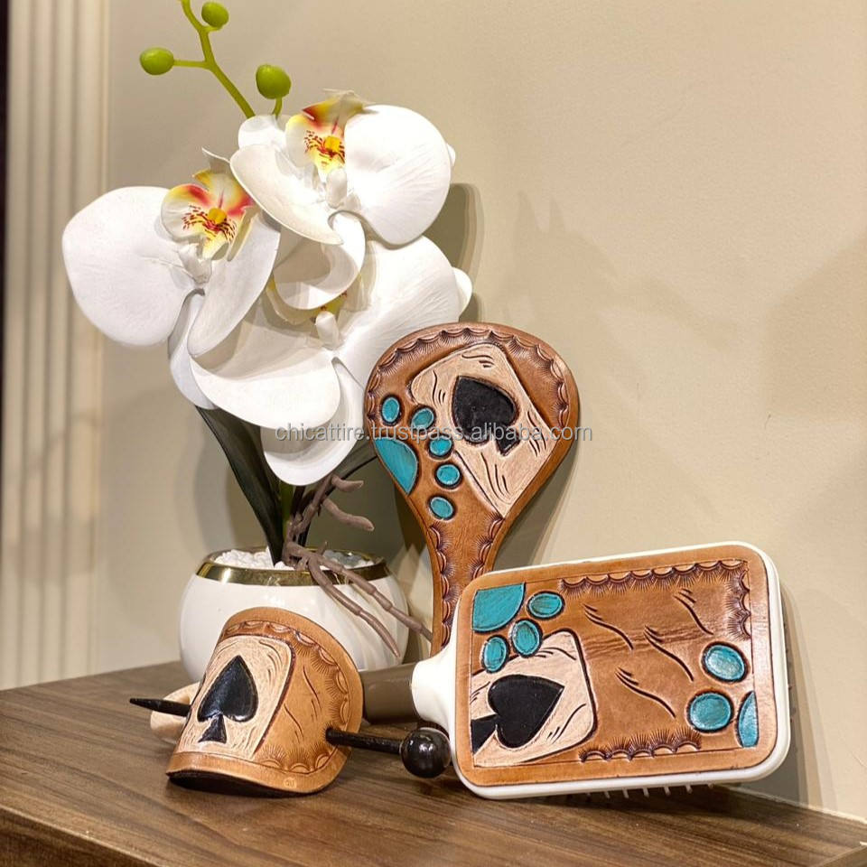 สีน้ำตาล