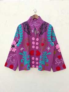 เสื้อแจ็คเก็ตปักลายอินเดียสีม่วงผ้าฝ้ายดั๊ก ดีไซน์สวยหรู งานปักมือแบบซูซานี สวยงามสดใส  เสื้อโค้ทปักมือสำหรับฤดูหนาว - Product Image 1