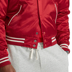 Chaqueta de Satén Ligera y Cómoda para Hombre, Fabricada en Fábrica, Chaqueta Varsity de Satén Personalizada con Bordado Chenille - Product Image 5