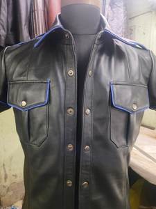 Camisa de cuero de oveja negra personalizada, uniforme fetiche, ropa de calle de moda para hombre, proveedor mayorista OEM de marca privada profesional - Product Image 5