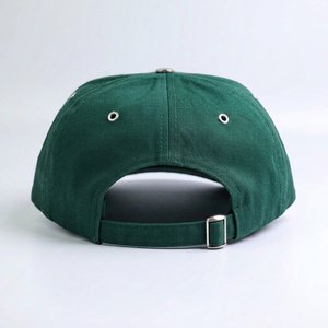 Gorras de Béisbol Personalizadas 100% Algodón con Marca Tonal para Colecciones de Ropa Urbana, Opciones de Etiqueta Privada Ajustables y MOQ Bajo - Product Image 3