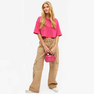 Camiseta Corta Ajustada de Mujer con Rayas, Estilo Moderno y Elegante, Informal, Ecológica, a Cuadros, para Verano - Product Image 3