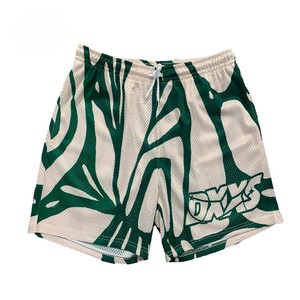 Shorts de basketball personnalisés en mesh, impression par sublimation, motif vert et blanc, respirants, avec cordon de serrage, décontractés pour hommes - Product Image 6