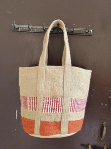 High Quality Eco Friendly Geometric Pattern Jute Tote <b>Bag</b> Durable Shopping <b>Bag</b> for Grocery Use Available at Export Price - Product Image 4