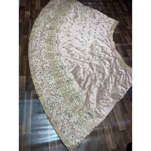 Lehenga Choli de Fiesta Talla 2XL con Hermoso Bordado - Product Image 5