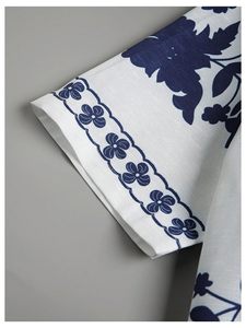 Ensemble de vacances pour hommes : chemise à manches courtes imprimée et short de plage assorti, tenue décontractée estivale colorée et légère, ensemble deux pièces pour hommes - Product Image 2