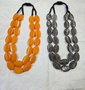 Collier de perles en résine faites à la main, forme personnalisée, multicolore, promotion mode, Saint-Valentin, ensemble peint à la main, provenance Inde - Product Image 3