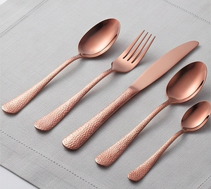 Ensemble de couverts couleur cuivre en acier inoxydable avec finition polie miroir, couverts parfaits pour la cuisine, les mariages et les repas - Product Image 4