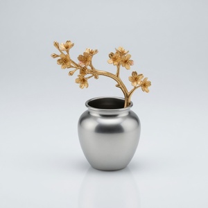 Vase en aluminium moulé en forme de bourgeon de cerisier, plaqué nickel argenté, pièce décorative de table, style zen asiatique, fait main, décoration d'intérieur, centre de table - Product Image 2
