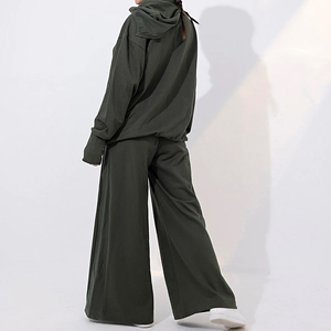 Ensemble survêtement décontracté deux pièces pour femme : sweat à capuche oversize et pantalon large, coupe ample, style streetwear - Product Image 3