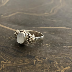 Designer Oval <b>Moonstone</b> <b>Ring</b> (3.3 Grams) Fine Jewelry with Elegance Smooth Fir for Everyday & Any Occasional Wear - Product Image 2
