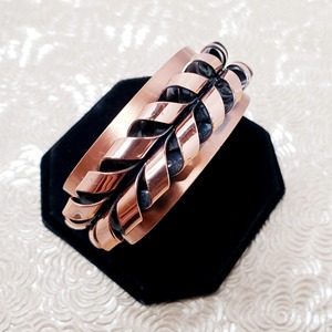 Brazalete de Cobre Hecho a Mano de Antique Creations, Metal para Bienestar, Brazalete Terapéutico con Diseño Trenzado, Regalo de Lujo - Product Image 5