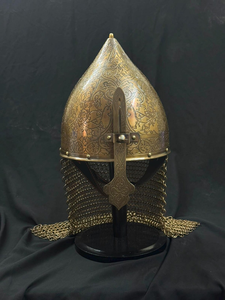Casque médiéval persan en métal fait main avec aventail en maille, casque de guerrier antique, décoration historique - Product Image 1