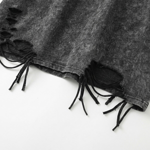 เสื้อยืดโอเวอร์ไซส์ผู้ชายสไตล์ Distressed "Dare To Be Different" ล้างสีแบบ Acid Wash ขาดเซอร์ๆ สไตล์ Streetwear ผู้ผลิต OEM - Product Image 5