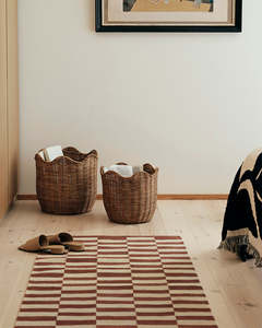 Cesta de Mimbre Festoneada al por Mayor, Cesta de Almacenamiento Tejida, Contenedor Organizador Decorativo, Detalle Rústico, Perfecto para Estantes y Decoración del Hogar - Product Image 3