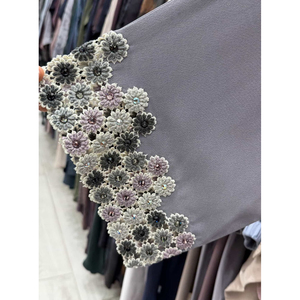 Abaya grise brodée de fleurs, élégante, avec manches au crochet, vêtement modeste de qualité supérieure, abaya élégante pour femmes - Product Image 1