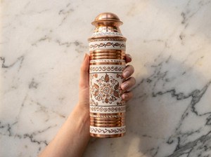 "Durable <b>Copper</b> Bottle for On-the-Go Hydration" - Product Image 4