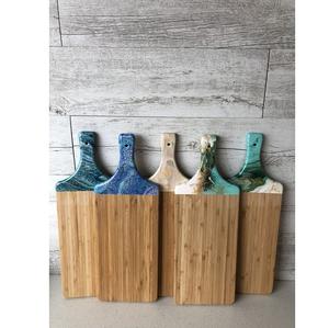 Tablas de Cortar de Madera y Resina Epoxi Hechas a Mano, Tabla de Cortar de Madera Premium con Diseño de Río Oceánico y para Servir Queso, Grado Alimenticio - Product Image 5