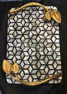 Plateau de service MOP de qualité supérieure fabriqué à la main avec incrustation de nacre et de résine Taille personnalisée pour hôtels et restaurants - Product Image 3