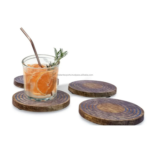 Sous-verres en noyer fabriqués à la main écologique pin naturel bambou acacia rond sous-verre en bois ensemble pour boissons avec support - Product Image 3