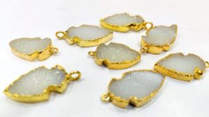 Connecteurs Cabochon en forme de pointe de flèche en pierre gemme Druzy blanc naturel 30x15mm, avec monture à boucle unique en laiton pour la fabrication de bijoux - Product Image 2