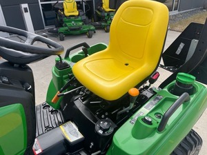 Tracteur compact robuste 2025 1023E Z150009 Haute Performance Approvisionnement en gros - Product Image 5