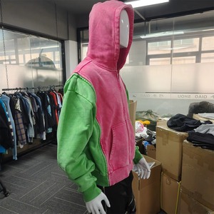 เสื้อฮู้ดซิปโอเวอร์ไซส์ สีชมพูเขียวล้วน ผ้าฟลีซ สวมใส่สบายๆ สำหรับผู้ชาย เสื้อผ้าฤดูใบไม้ร่วง ทรงปกติ แขนยาว มีกระเป๋า ดีไซน์ทันสมัย ผลิตจากผ้า 100% - Product Image 2
