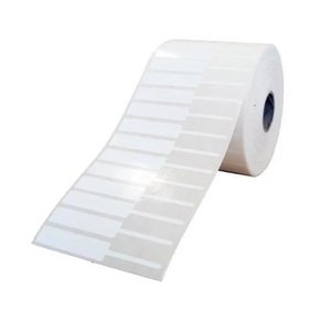 Étiquettes en carton personnalisées avec impression de haute qualité pour l'emballage des vêtements, les biens de consommation et la marque des produits - Product Image 5