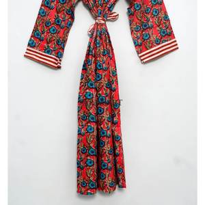 Kimono Kantha en Coton Fait Main de Créateur – Tendance Printemps-Été, Élégant, Long, Taille Naturelle, Respirant, Séchage Rapide, Col en V - Product Image 6