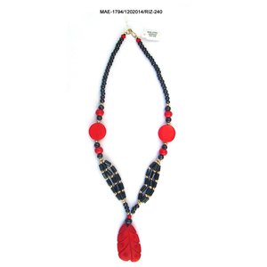 Collar Bohemio Exclusivo Hecho a Mano en India para Mujer, con Cuentas de Hueso, Colgante de Pluma Roja y Resina Acrílica, Joyería de Moda a Precio de Mayoreo - Product Image 2
