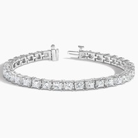 Bracelet tennis en diamant de laboratoire taille princesse en or blanc 14 carats