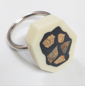 Anillo para Servilletas de Resina Hexagonal, Decoración de Mesa Moderna Hecha a Mano, Adorno Elegante para Hogares Modernos - Product Image 2