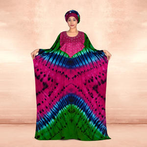 Caftán Farasha de Rayón, Estilo Modesto para Eid, con Vibrante Estampado Tie-Dye, Cuello Adornado, Silueta Amplia y Fluida, Elegante, Largo hasta el Suelo - Product Image 3
