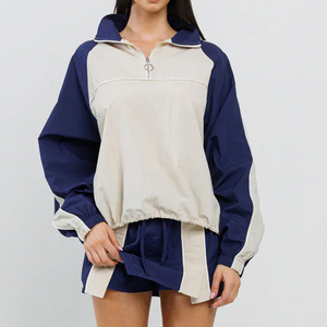 Ensemble deux pièces décontracté pour femme, coupe-vent en nylon uni avec fermeture éclair et short, idéal pour l'entraînement et les loisirs, avec blocs de couleur, personnalisable - Product Image 4