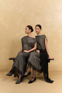 Vestido Casual Holgado de Hombro Asimétrico de Organza de Seda Transparente de Lujo, Elegante y Minimalista para Verano, Vietnam, ODM OEM - Product Image 5