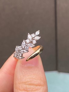 Anillo de Diamantes Cultivados en Laboratorio de 2.00 TCW - Anillo Envolvente con Corte Marquise y Redondo, Joyería Fina - Product Image 1