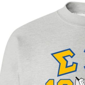 เสื้อสเวตเชิ้ตพิมพ์ลาย Sigma Gamma Rho 1922 สีเทา สำหรับผู้หญิง ชมรมพี่น้องชาวกรีก คอกลม ผ้าฟลีซ พิมพ์ลายกราฟิก เสื้อคลุมแบบสวมหัว สั่งทำได้ เสื้อผ้าสำหรับวิทยาลัย - Product Image 3